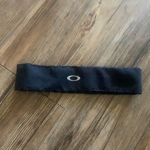 Oakley black headband
